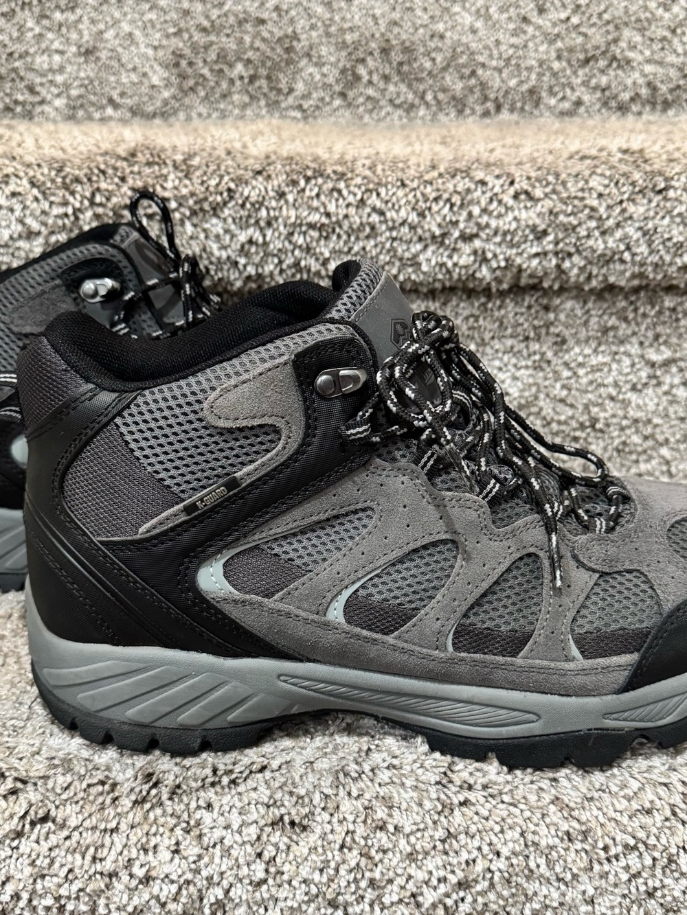 Khombu Tyler Outdoor Hiking Trail Boots 1221787 Black/Grey Suede Men's Size 12